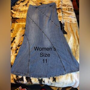 Vintage Hot Kiss Denim Blue Jean Maxi Skirt Women’s Size 11 Fit N Flare Modest